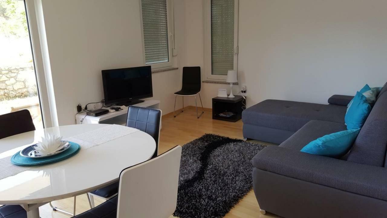 Apartment Koin Крк Экстерьер фото